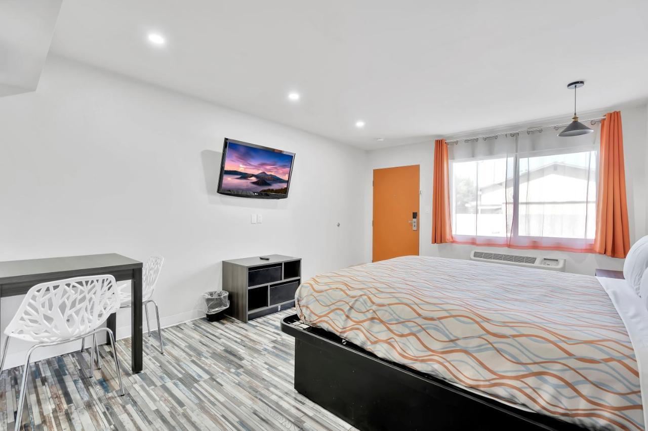 Tradewinds Motel Lakewood Luaran gambar
