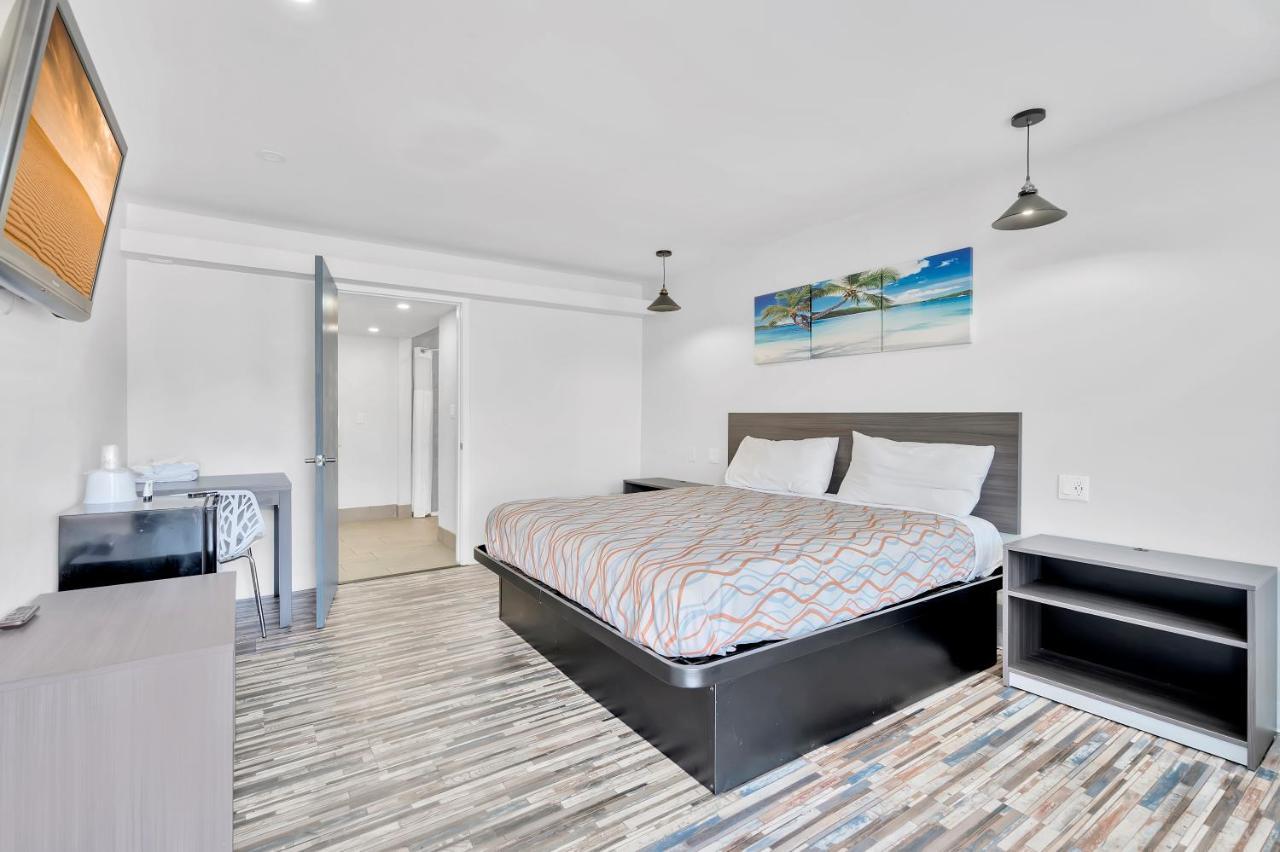Tradewinds Motel Lakewood Luaran gambar