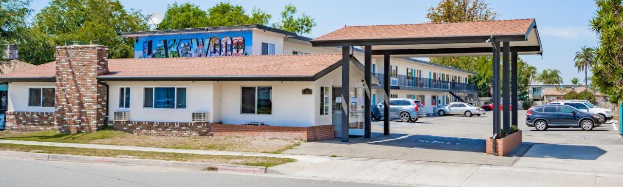 Tradewinds Motel Lakewood Luaran gambar